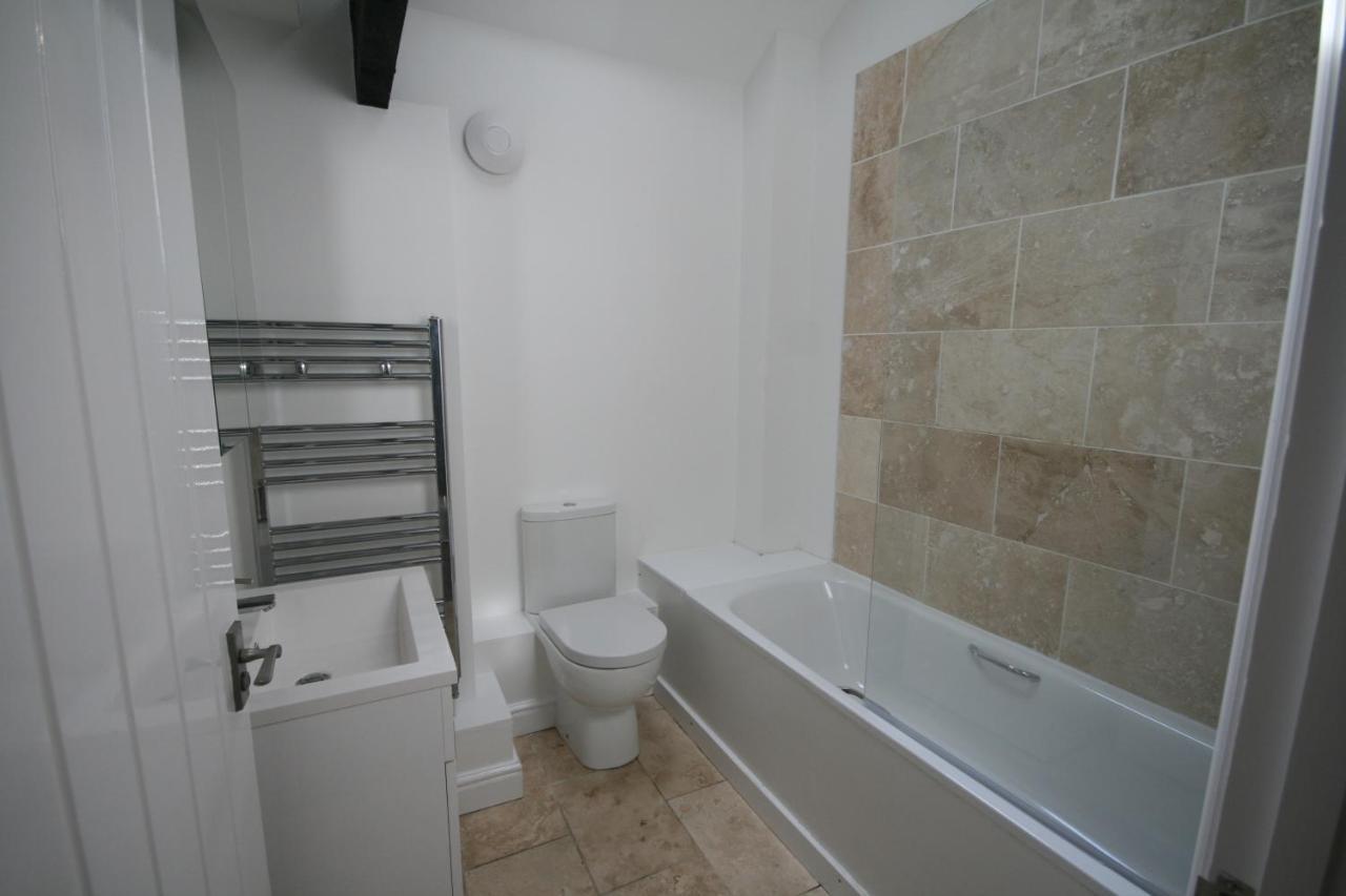 דירות ניומרקט Flat 5, 124 High Street מראה חיצוני תמונה